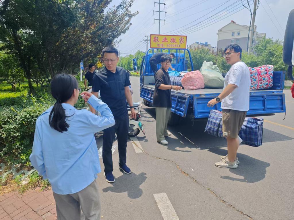 在志愿服务中淬炼初心 在闻令即…
